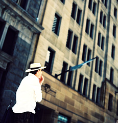 Europäer vor Haus; Sydney